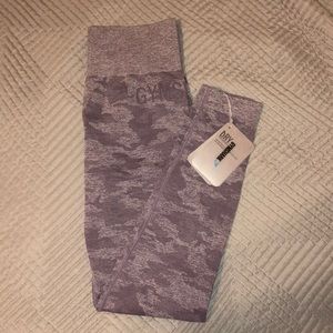 Camo Seamless Lavender Grey Gymshark Leggings